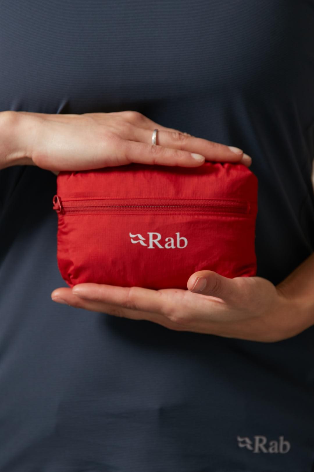 Rab Vital Windshell Hoody Red Γυναικείο Αντιανεμικό - Image 6