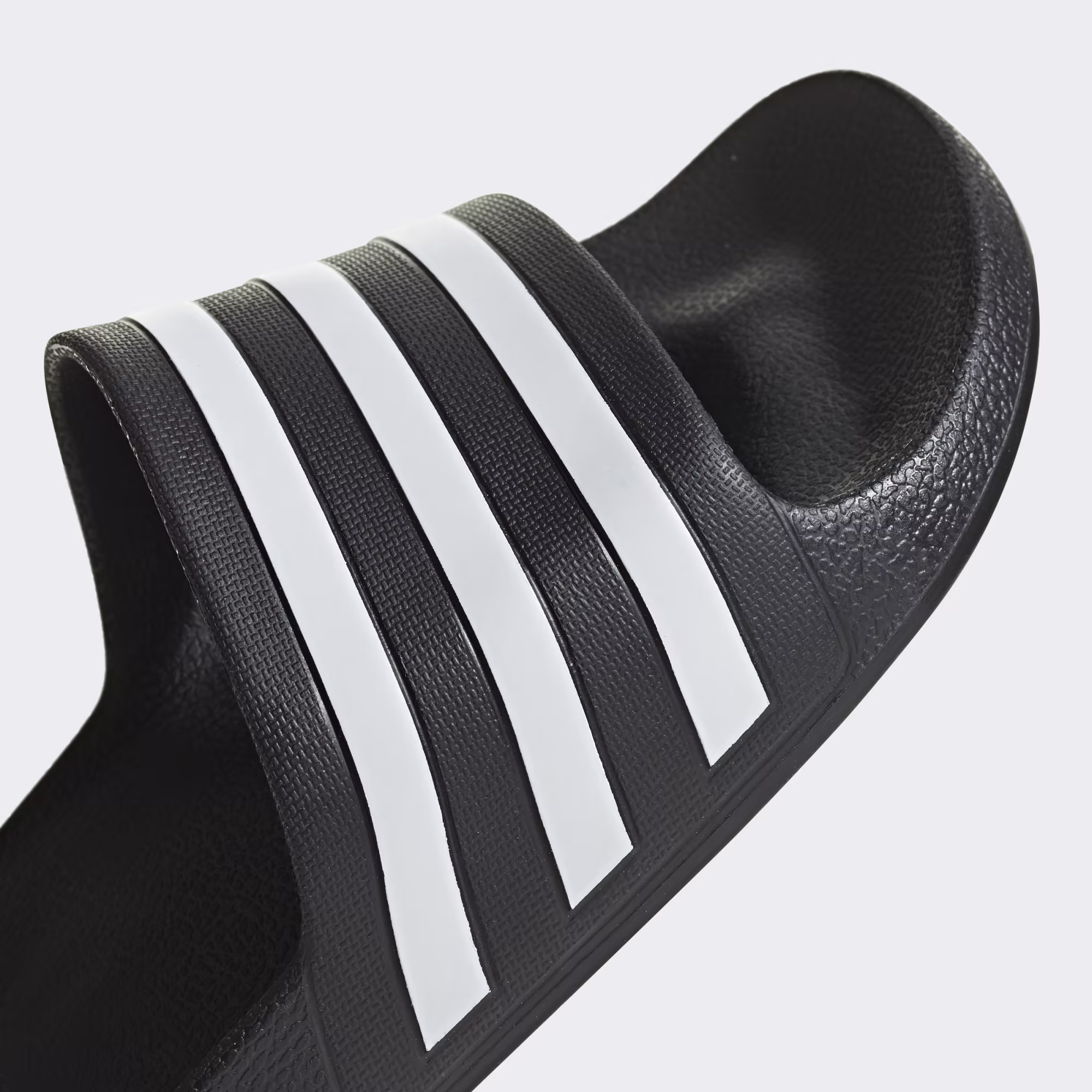 Adilette Aqua Slides Unisex Παντόφλες Core Black / Cloud White / Core Black - Image 8